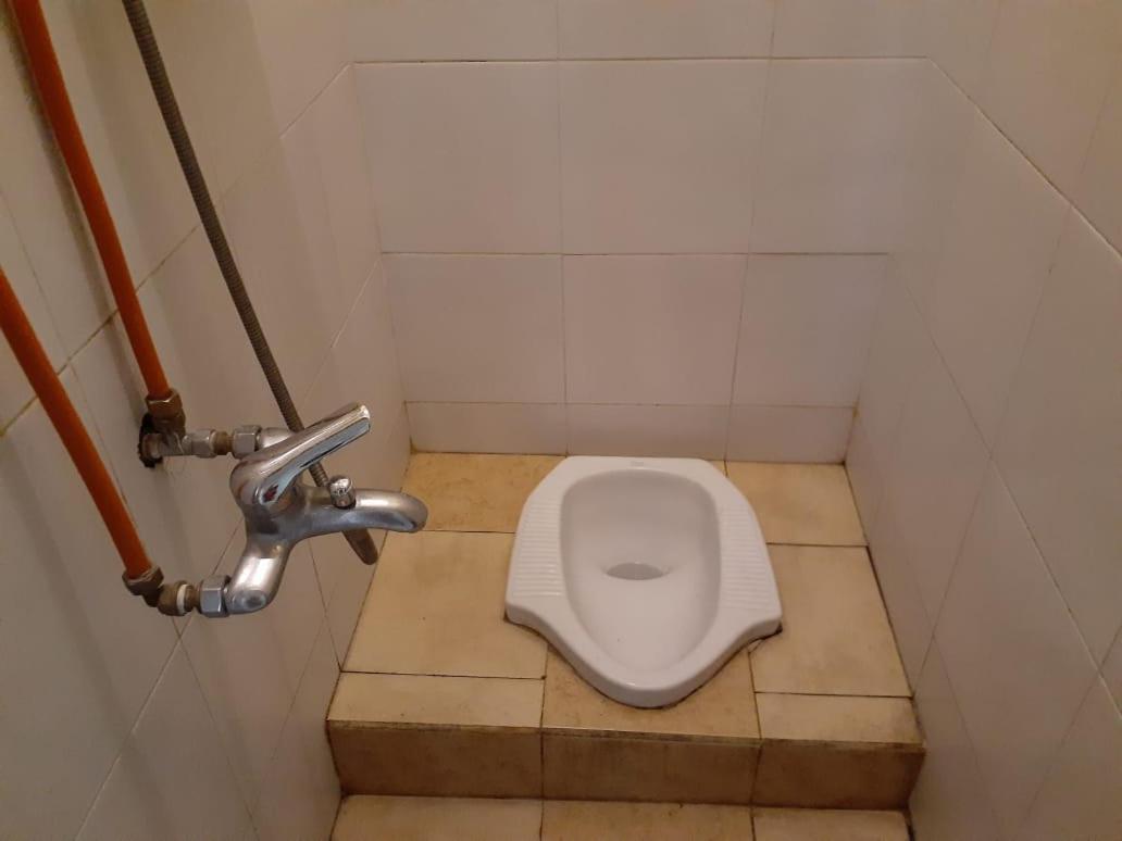Kost Carmelia Syariah Baranangsiang Bogor Hotel Phòng bức ảnh